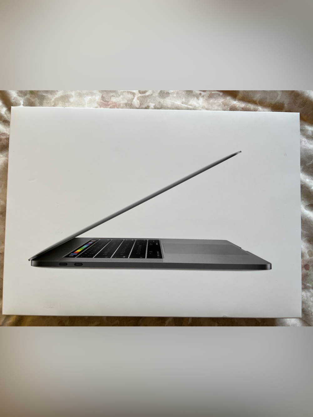 Apple MacBook Pro 15 TB, 16 GB/256 Gray